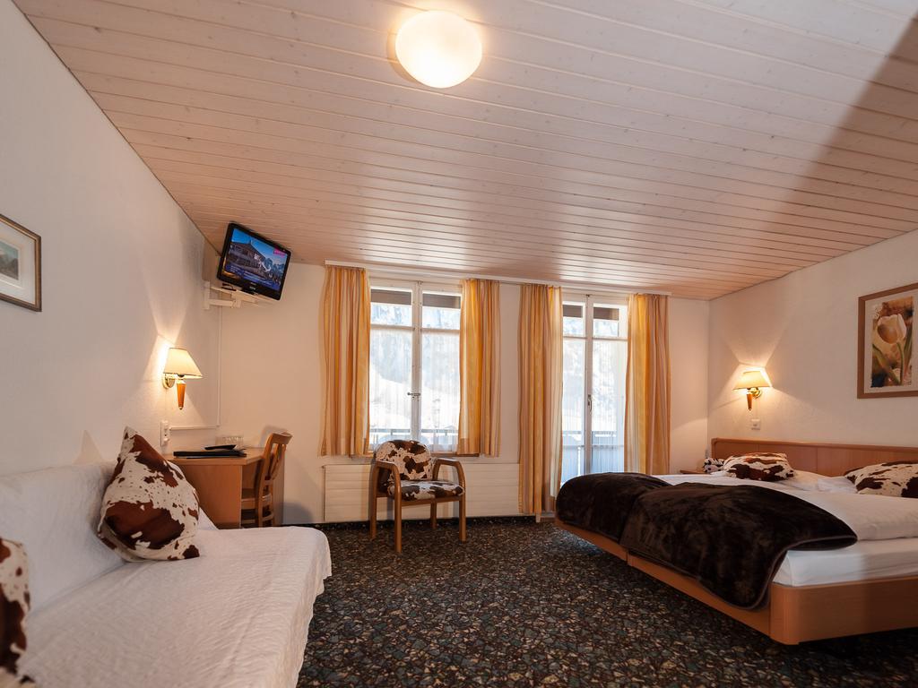 Hotel Oberland Lauterbrunnen Ruang foto